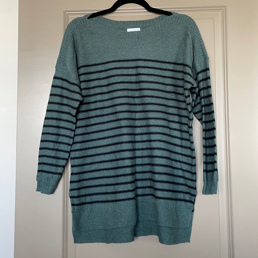 NWOT Old Navy boat neck striped tunic sweater